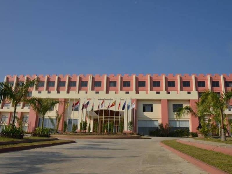 Great Wall Hotel - Nay Pyi Taw Oattara Thiri Экстерьер фото